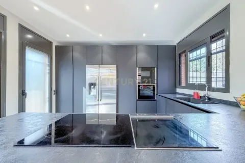 Сasa de 5 dormitorios en venta en L'Ametlla del Vallès, Barcelona, Cataluña, Spain № 6909 - foto 14