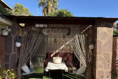Сasa de 6 dormitorios en venta en Torrelles de Llobregat, Barcelona, Cataluña, Spain № 6910 - foto 9
