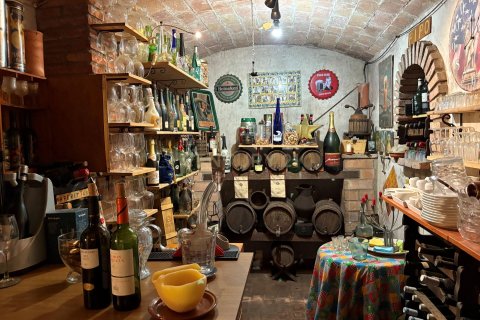 Сasa de 6 dormitorios en venta en Torrelles de Llobregat, Barcelona, Cataluña, Spain № 6910 - foto 29