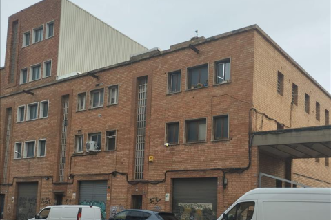 833 m² commercial property à vendre à L'Hospitalet de Llobregat, Barcelona, Catalonia, Spain № 6913