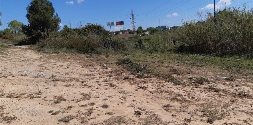 land plot à vendre à Rubi, Barcelona, Catalonia, Spain № 6908