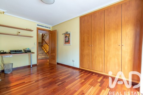 6 bedrooms house for sale in Salou, Tarragona, Catalonia, Spain № 7416 - photo 4