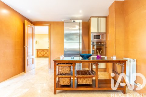 6 bedrooms house for sale in Salou, Tarragona, Catalonia, Spain № 7416 - photo 24