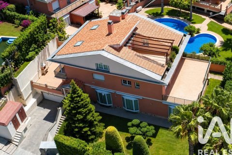 6 bedrooms house for sale in Salou, Tarragona, Catalonia, Spain № 7416