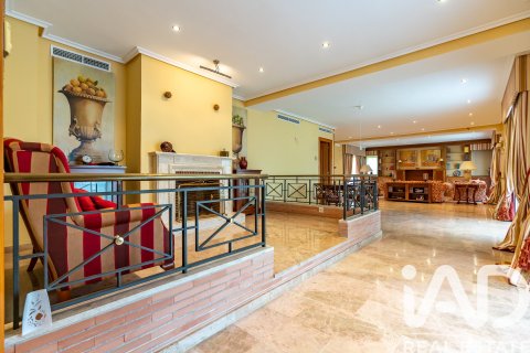 6 bedrooms house for sale in Salou, Tarragona, Catalonia, Spain № 7416 - photo 28