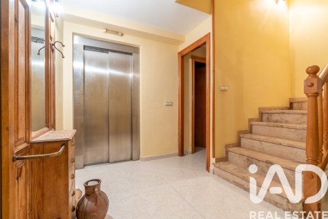 6 bedrooms house for sale in Salou, Tarragona, Catalonia, Spain № 7416 - photo 21