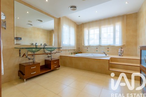 6 bedrooms house for sale in Salou, Tarragona, Catalonia, Spain № 7416 - photo 18
