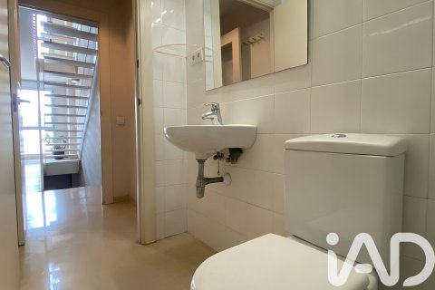 4 bedrooms house for sale in Premia De Mar, Barcelona, Catalonia, Spain № 7413 - photo 6