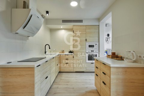 4 bedrooms apartment for sale in Barcelona, Catalonia, Spain № 5408 - photo 6