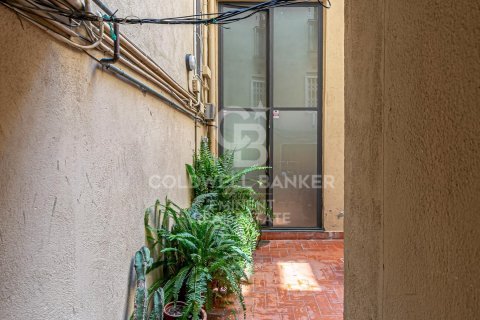 1 bedroom apartment for sale in Barcelona, Catalonia, Spain № 5406 - photo 2