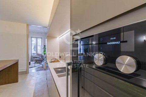 3 bedrooms apartment for sale in Barcelona, Catalonia, Spain № 5412 - photo 19