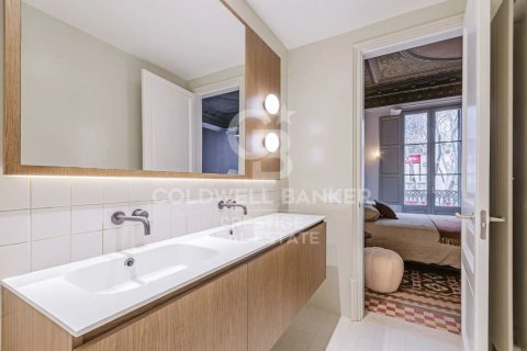 3 bedrooms apartment for sale in Barcelona, Catalonia, Spain № 5412 - photo 24