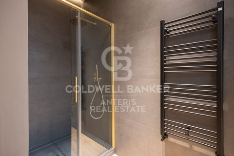 4 bedrooms apartment for sale in Barcelona, Catalonia, Spain № 5411 - photo 10