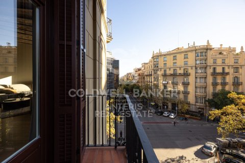 4 bedrooms apartment for sale in Barcelona, Catalonia, Spain № 5411 - photo 7