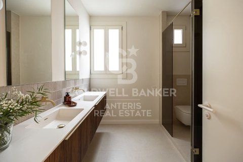 4 bedrooms apartment for sale in Barcelona, Catalonia, Spain № 5411 - photo 15