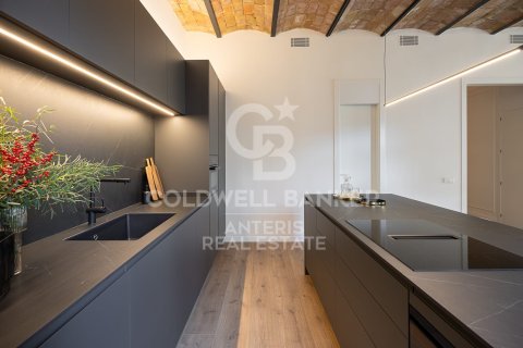4 bedrooms apartment for sale in Barcelona, Catalonia, Spain № 5411 - photo 6