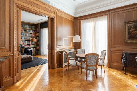 5 chambres apartment à louer à Barcelona, Catalonia, Spain № 3757 - photo 13