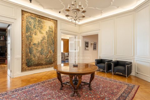 5 chambres apartment à louer à Barcelona, Catalonia, Spain № 3757 - photo 4