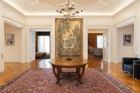 5 chambres apartment à louer à Barcelona, Catalonia, Spain № 3757 - photo 5