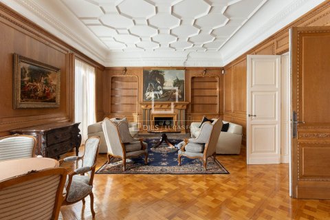 5 chambres apartment à louer à Barcelona, Catalonia, Spain № 3757 - photo 11