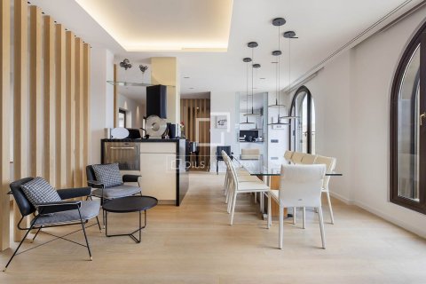 4 chambres penthouse à louer à Barcelona, Catalonia, Spain № 3758 - photo 2