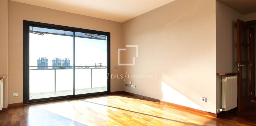 4 chambres apartment à louer à Esplugues de Llobregat, Barcelona, Catalonia, Spain № 3753