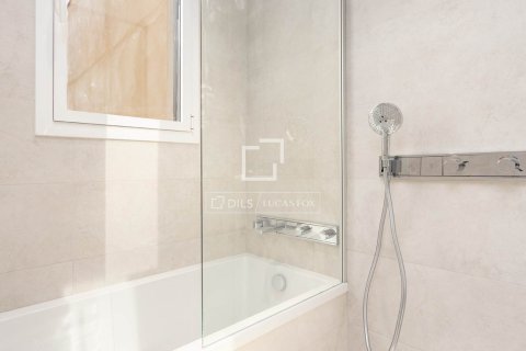 3 chambres apartment à louer à Barcelona, Catalonia, Spain № 3755 - photo 19