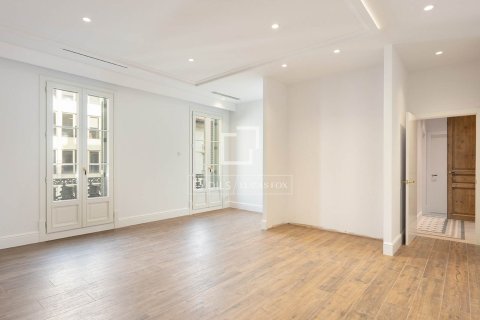 3 chambres apartment à louer à Barcelona, Catalonia, Spain № 3755 - photo 14