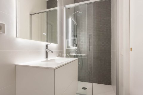 3 chambres apartment à louer à Barcelona, Catalonia, Spain № 3755 - photo 22