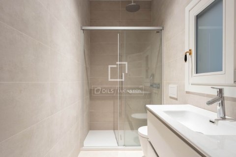 3 chambres apartment à louer à Barcelona, Catalonia, Spain № 3755 - photo 24