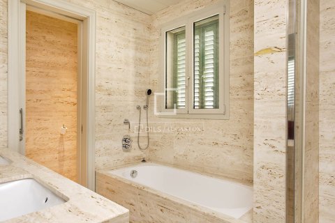 4 chambres apartment à louer à Barcelona, Catalonia, Spain № 3754 - photo 25