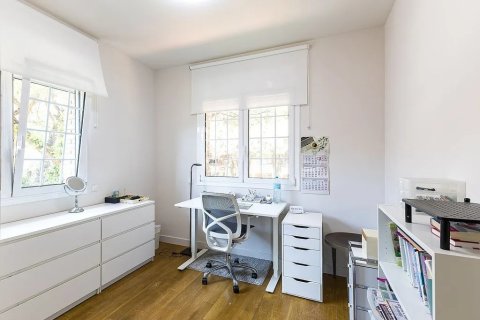 Купить дом в Гава, Испания с 8 комнат, 494м², № 1312 - фото 25