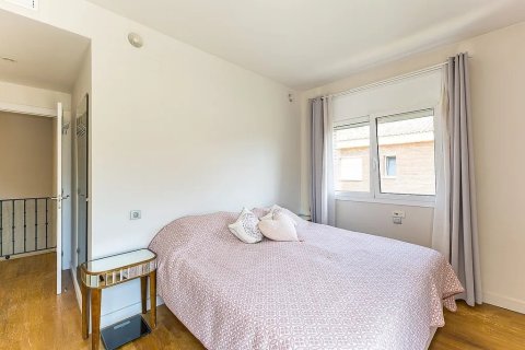 Купить дом в Гава, Испания с 8 комнат, 494м², № 1312 - фото 16