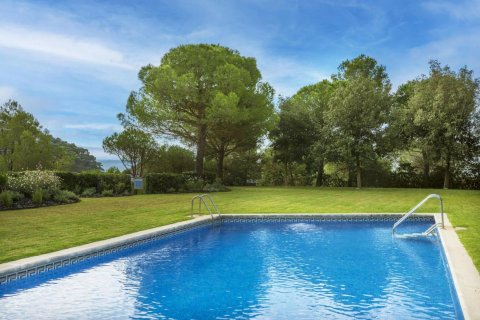 Купить дом в Льяфранк, Испания с 5 комнат, 145м², № 1314 - фото 2