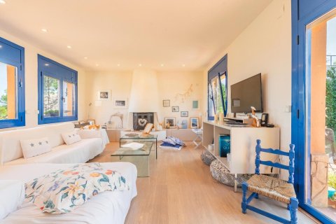 Купить дом в Бегур, Испания с 6 комнат, 310м², № 1313 - фото 9