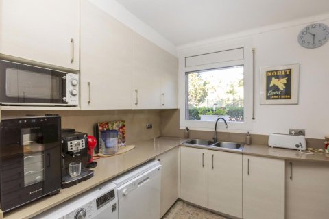 Купить квартиру в Льяфранк, Испания с 5 комнат, 118м², № 1316 - фото 9