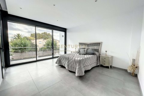 Купить дом в Эмпуриабрава, Испания с 5 спален, 327м², № 2338 - фото 14