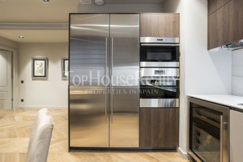 Купить квартиру в Старый город, Барселона, Испания с 2 спальни, 88м², № 2343 - фото 7