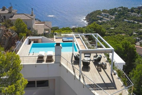 Купить дом в Тамариу, Испания с 7 комнат, № 1755 - фото 13