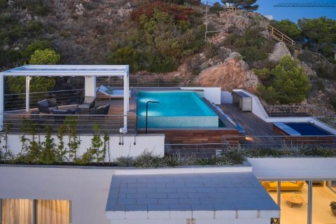 Купить дом в Тамариу, Испания с 7 комнат, № 1755 - фото 9