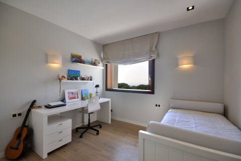 Купить дом в Сан-Андреу-де-Льяванерес, Испания с 8 комнат, № 1753 - фото 23