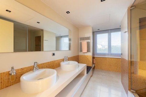 Купить дом в Пералада, Испания с 6 комнат, № 1756 - фото 24