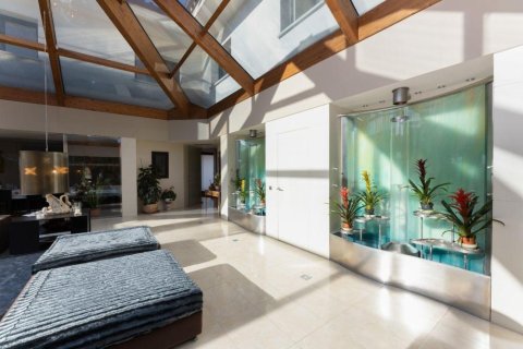 Купить дом в Пералада, Испания с 6 комнат, № 1756 - фото 13