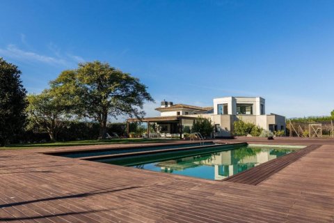 Дом с 5 спальнями в Пераладе, Герона, Каталония, Испания № 1756