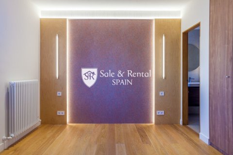 4 bedrooms apartment for sale in Barcelona, Catalonia, Spain № 6696 - photo 25
