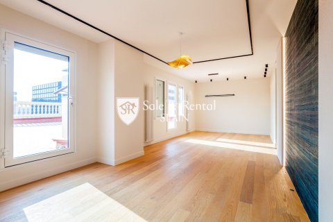 4 bedrooms apartment for sale in Barcelona, Catalonia, Spain № 6696 - photo 21