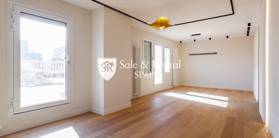 4 bedrooms apartment for sale in Barcelona, Catalonia, Spain № 6696