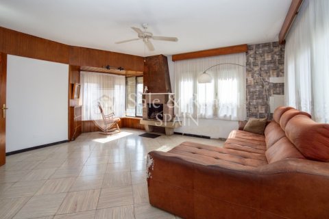 4 bedrooms house for sale in Malgrat de Mar, Barcelona, Catalonia, Spain № 6691 - photo 13