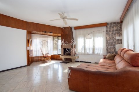 4 bedrooms house for sale in Malgrat de Mar, Barcelona, Catalonia, Spain № 6691 - photo 4