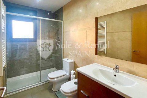 222 sq.m. house for sale in Lloret de Mar, Girona, Catalonia, Spain № 6697 - photo 17